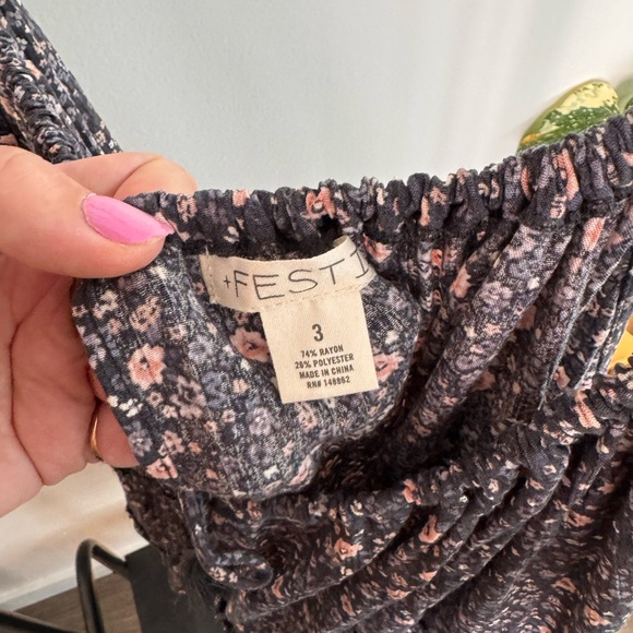 Floral Sleeveless Dress with Tassels - Picture 3 of 4